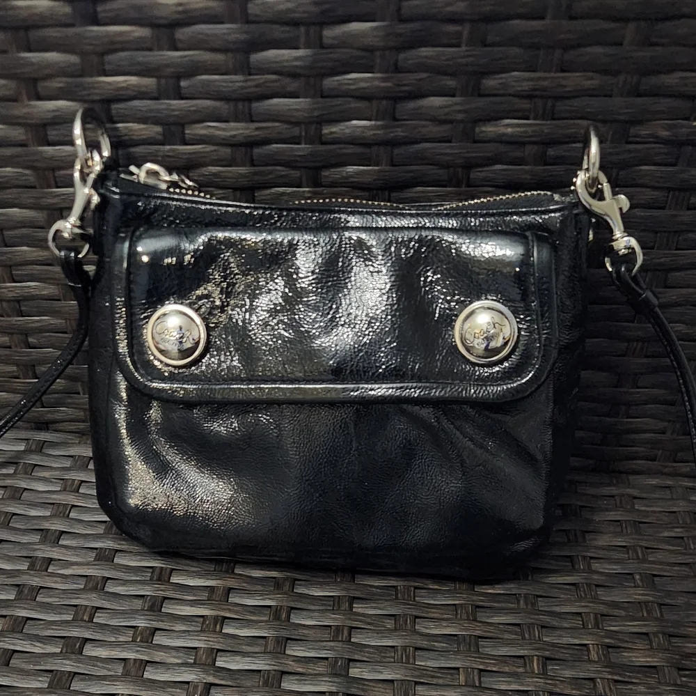 Y2K‎ Coach Poppy Patent Leather Crossbody Bag